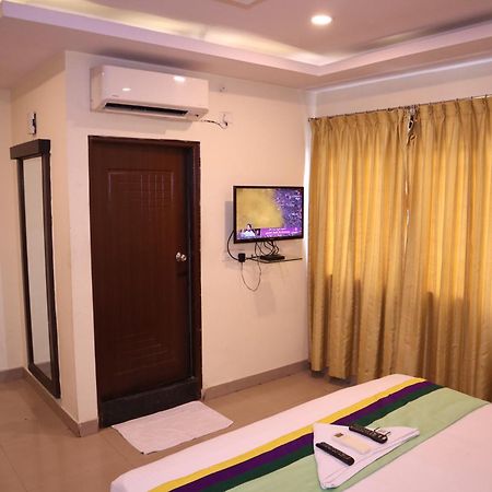 Millennium Plaza Otel Kammasandra Dış mekan fotoğraf