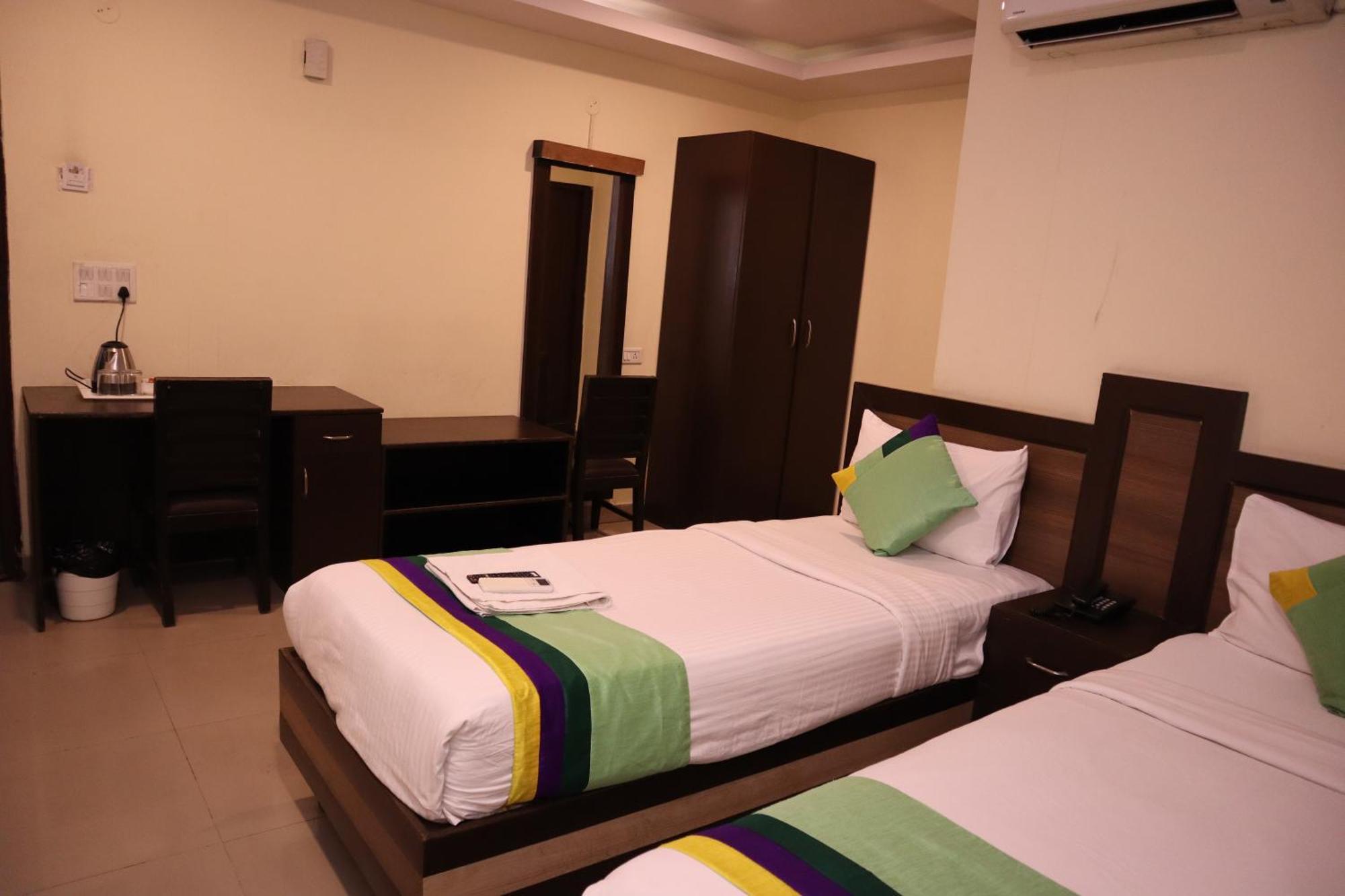 Millennium Plaza Otel Kammasandra Dış mekan fotoğraf