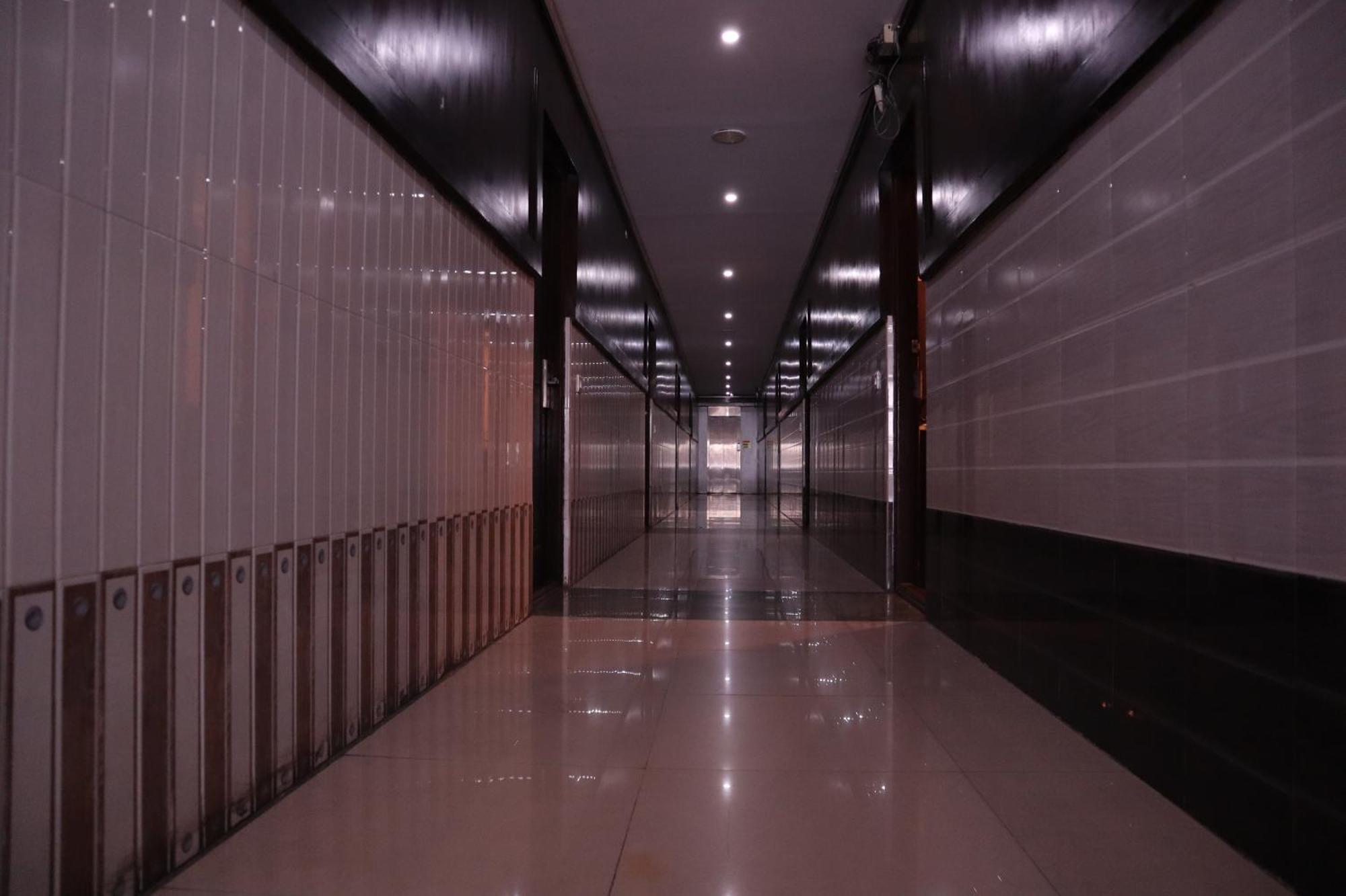Millennium Plaza Otel Kammasandra Dış mekan fotoğraf