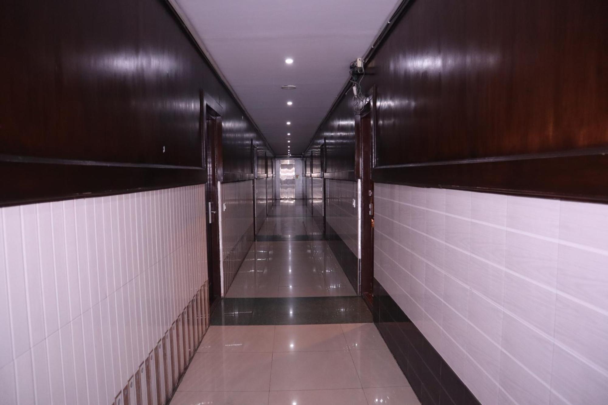Millennium Plaza Otel Kammasandra Dış mekan fotoğraf