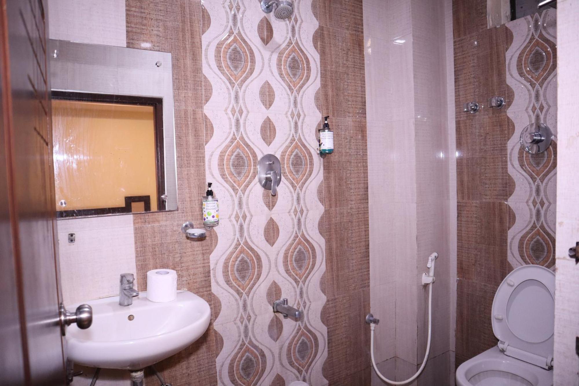 Millennium Plaza Otel Kammasandra Dış mekan fotoğraf