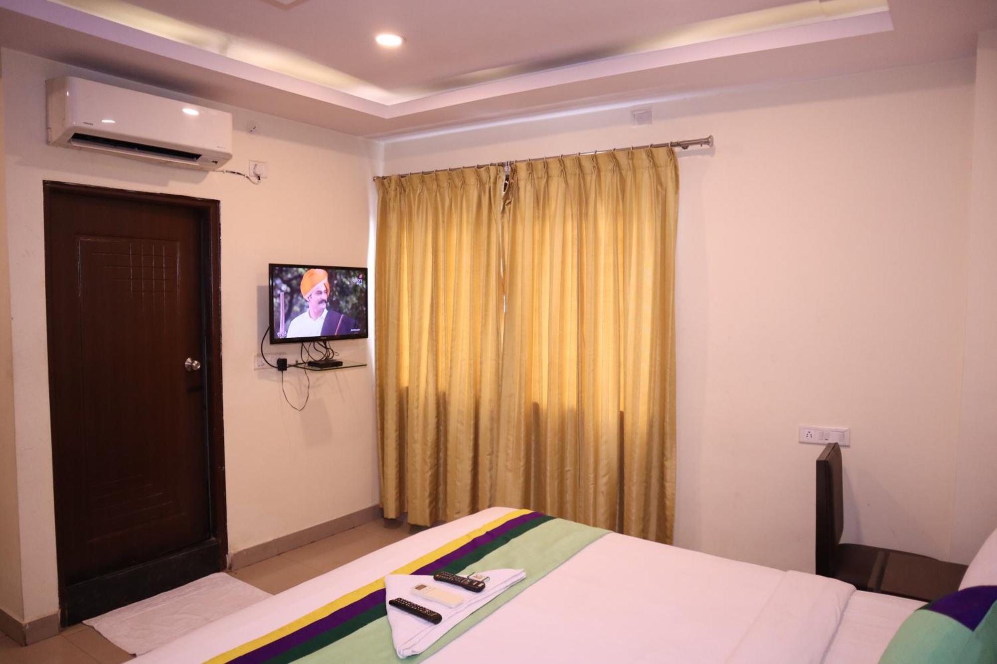 Millennium Plaza Otel Kammasandra Dış mekan fotoğraf